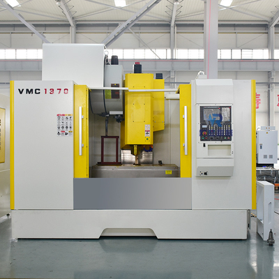 Fabricantes VMC1370 del centro de mecanización de la vertical de la fresadora del CNC del metal VMC