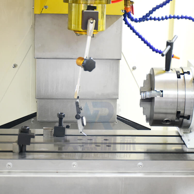 Máquina vertical VMC VMC840 de AXIS de la máquina 4 del centro del CNC que muele mini