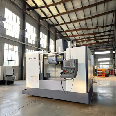 Apoyo técnico CNC VMC1160 Centro de mecanizado vertical de buena calidad